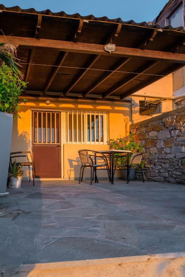 Appartamento Voulias Αpartments Kini Esterno foto